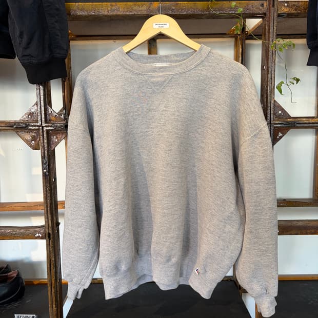 90s Russell plane sweat