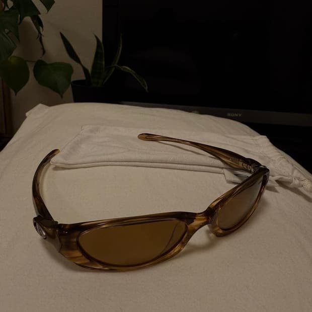 오클리 헤일로(Oakley Halo) 코르크 프레임 선글라스