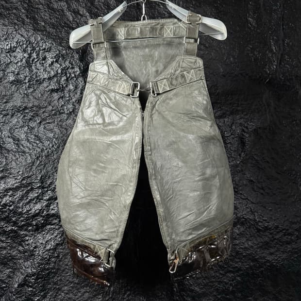 Carol Christian Poll Drip Vest Bag