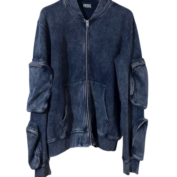 디젤 22FW 카고 포켓 워싱 스웨트 자켓