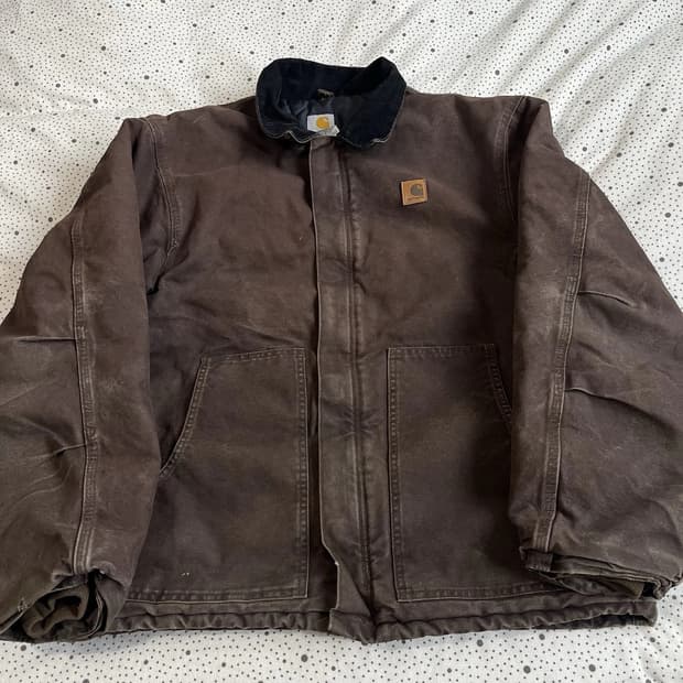 칼하트 J22 아크틱 자켓 다크 브라운