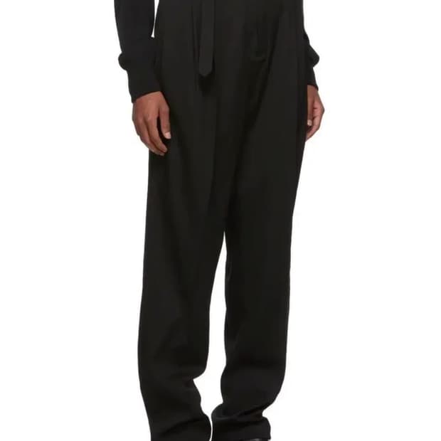 (46) 르메르 벨티드 플리츠 팬츠 자카드 Coal