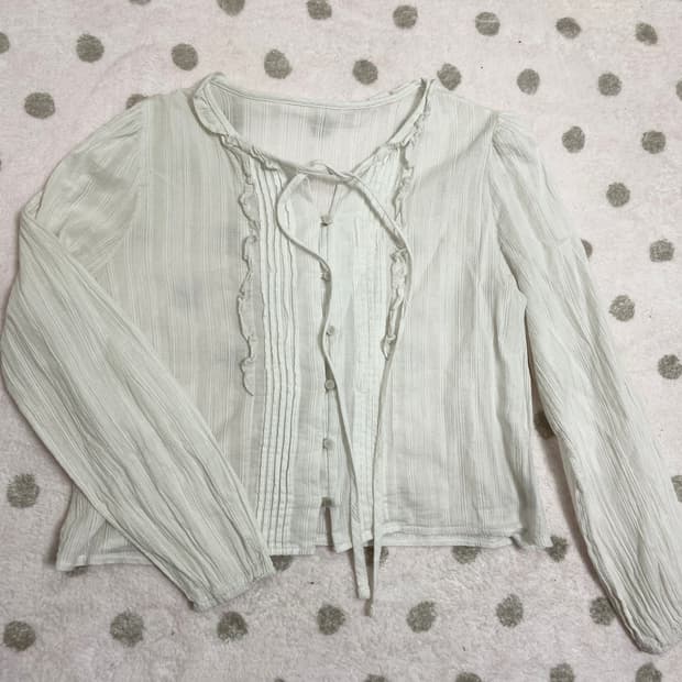 프영띵 레이스 화이트 블라우스