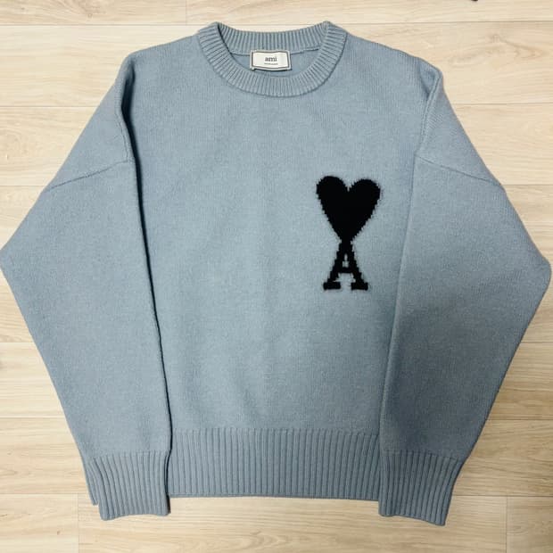 아미 빅하트 로고 오버사이즈 인타르시아 스웨터 니트_스틸 블루 니트