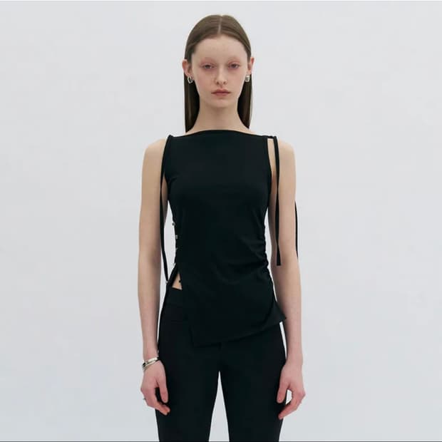 윤세 올리브 슬리브리스 탑 Yunse Sleeveles(블핑 지수 착용)