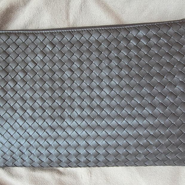 정품 보테가베네타 클러치백 남여공용