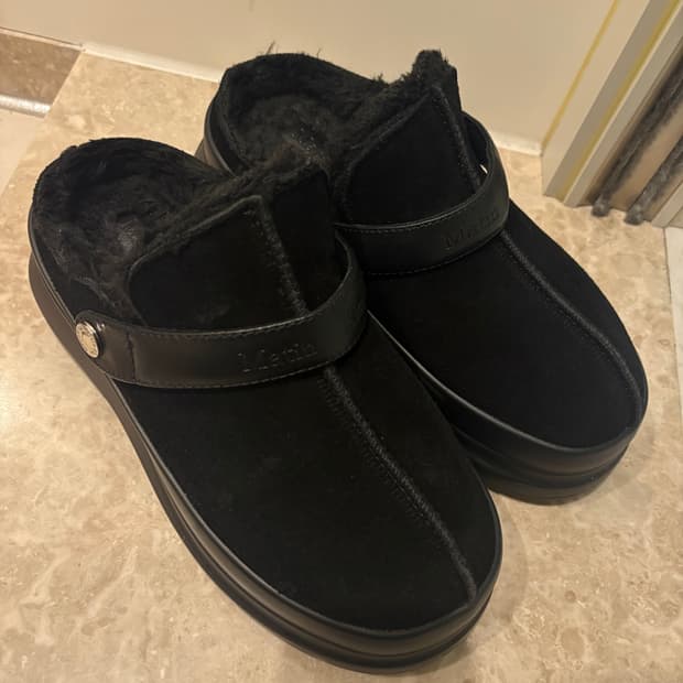 마뗑킴 25FW 무스탕 블로퍼 240