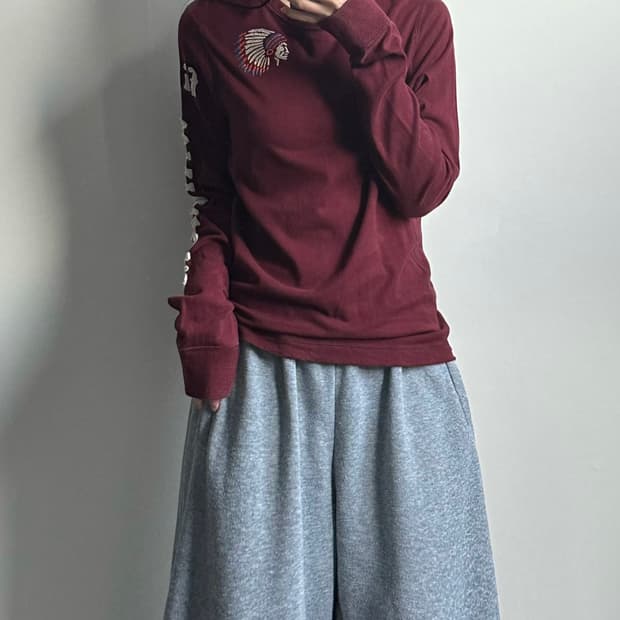 아베크롬비 y2k 와투케 버건디 롱 슬리브 긴팔티