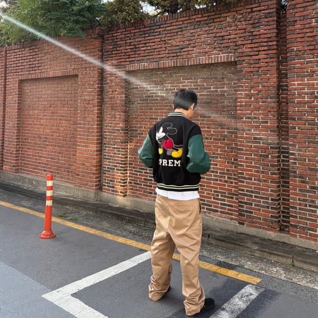 슈프림 넘버 나인 미키 마우스 바시티 자켓 블랙 - 25FW