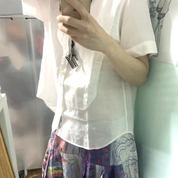 Ne net。린넨 절개 디테일셔츠