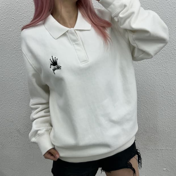 스투시 왕관로고 화이트 카라 맨투맨 L