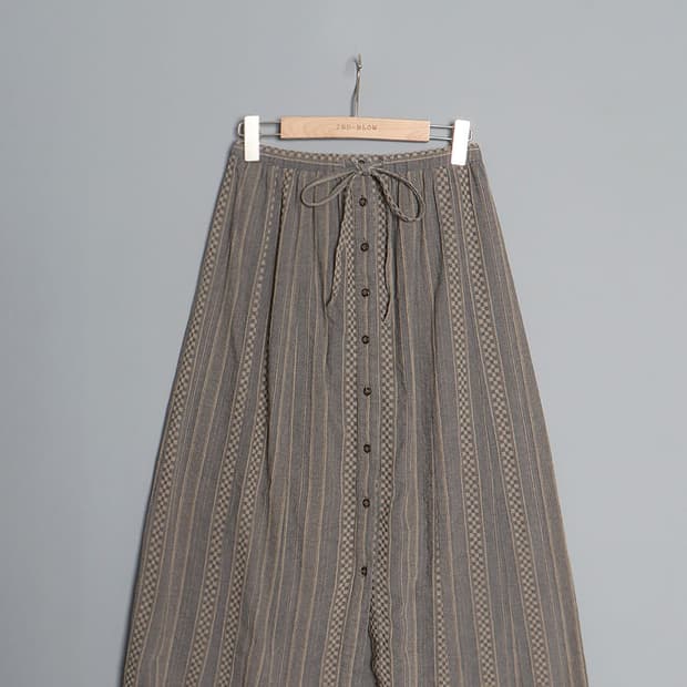 Ze,E Pattern Flared Skirt (26~27)