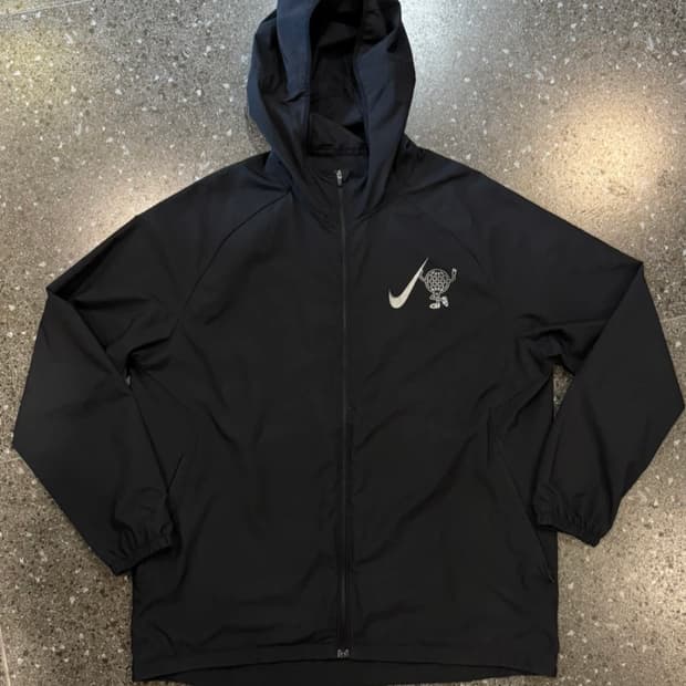 나이키 런닝 Worldwide 바람막이