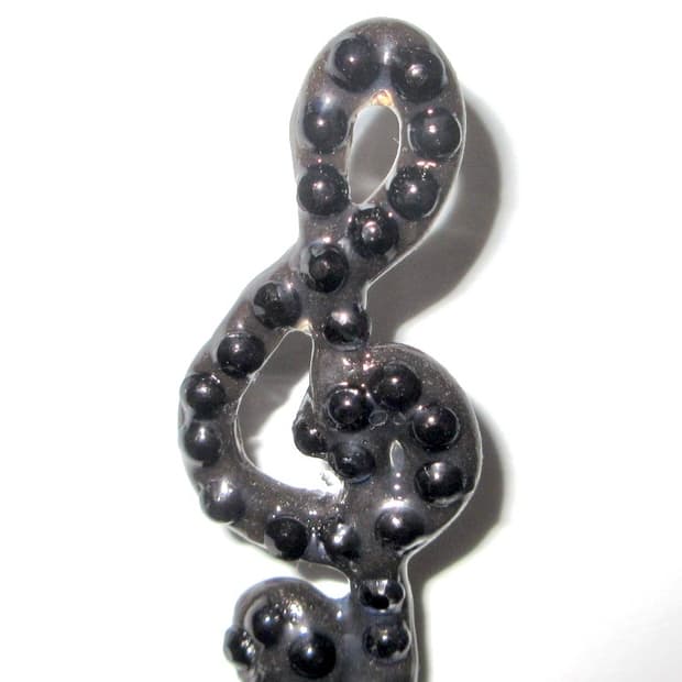 Single earring 🎼🎶