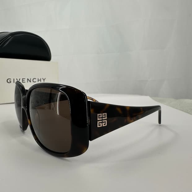 [새상품 무료배송] 정품 지방시 Made in Italy 선글라스