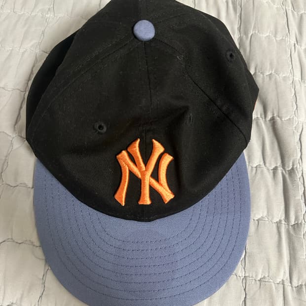 뉴에라 쿠퍼스타운 9fifty 레트로크라운 양키스 로고 볼캡 판매합니다 