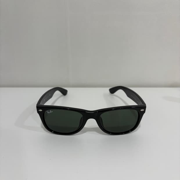 Ray-Ban 2132f New Wayfarer 901