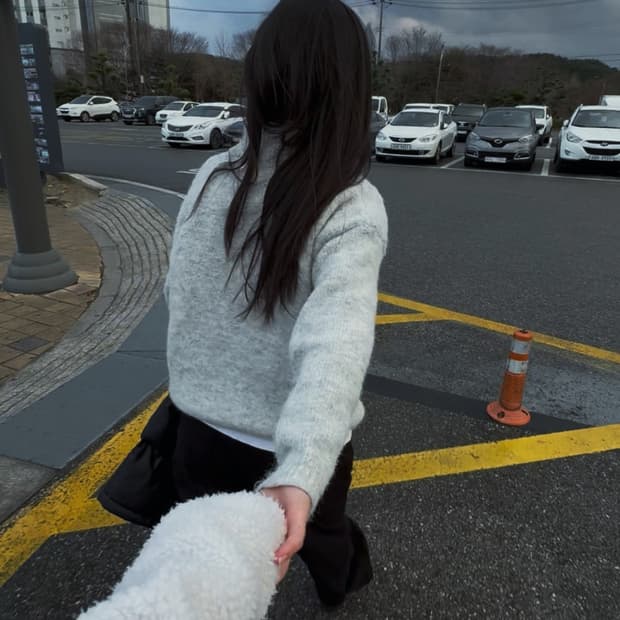 똑딱이 카라 니트