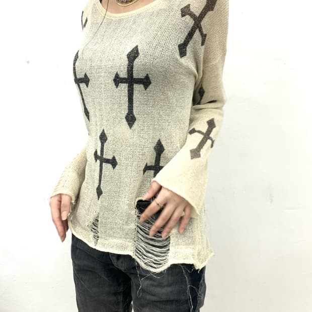 Cross detail distressed knit 