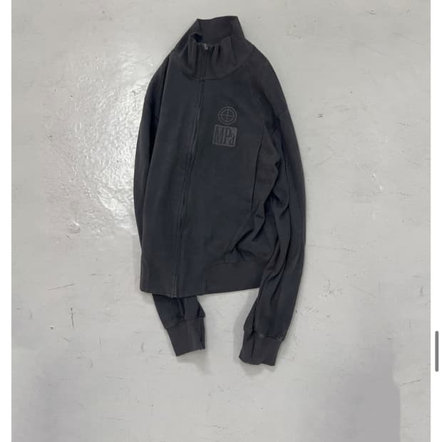 MPa CONTRAST ZIPPED JACKET (BLACK)