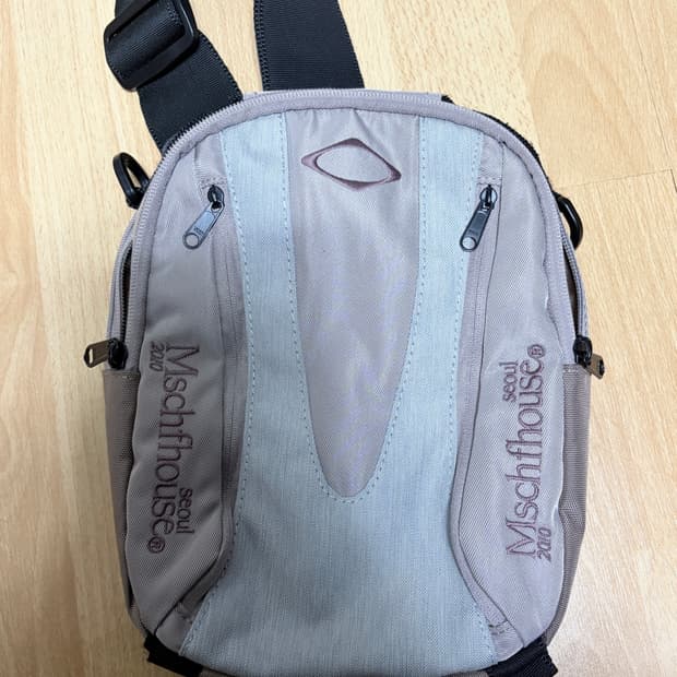 미스치프 롬버스 슬링백 핑크그레이