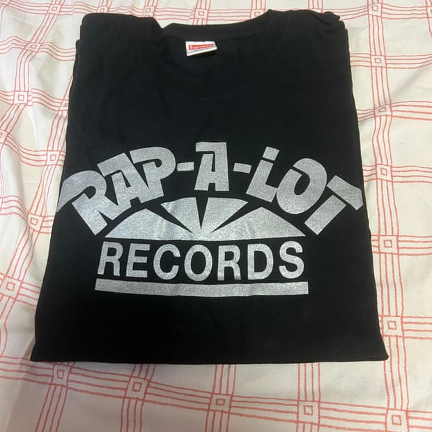 슈프림 x 랩얼랏 레코즈 티셔츠 