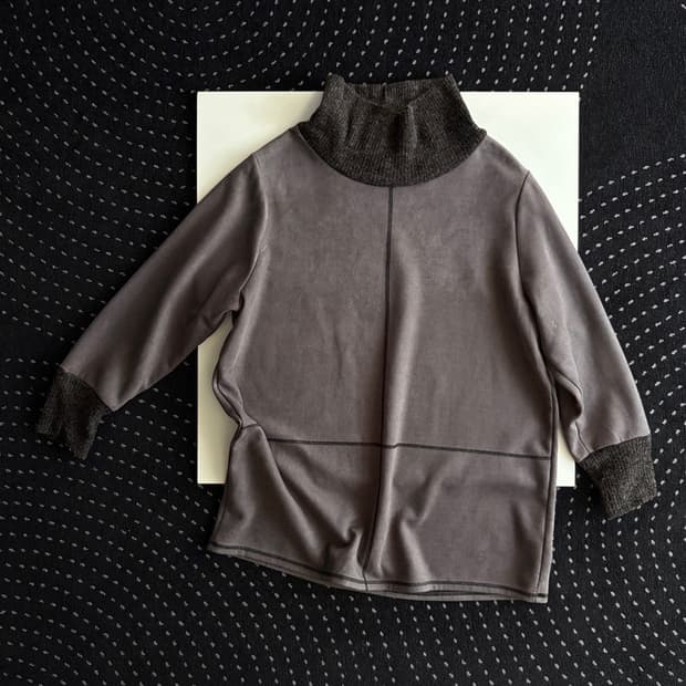 wide turtleneck suede top