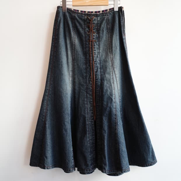 COMME CA ISM 꼼싸이즘 프린지 롱 스커트 (26인치)