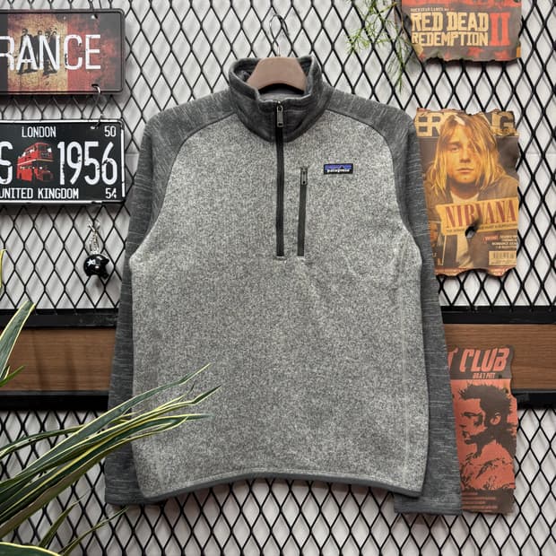 파타고니아 베터 스웨터 배색 하프 집업 전면 로고 포인트 그레이