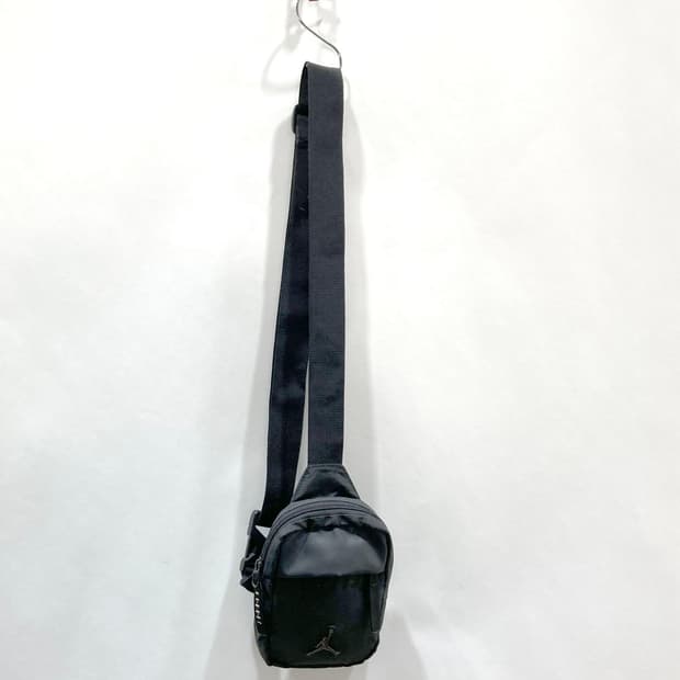 나이키조던 에어본 힙색 블랙 최상