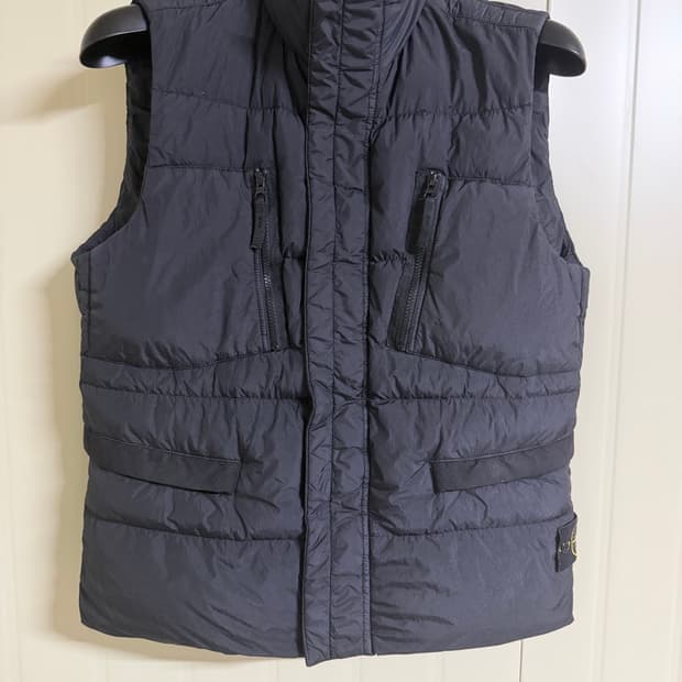 스톤아일랜드 크링클랩스 패딩조끼 블랙 L