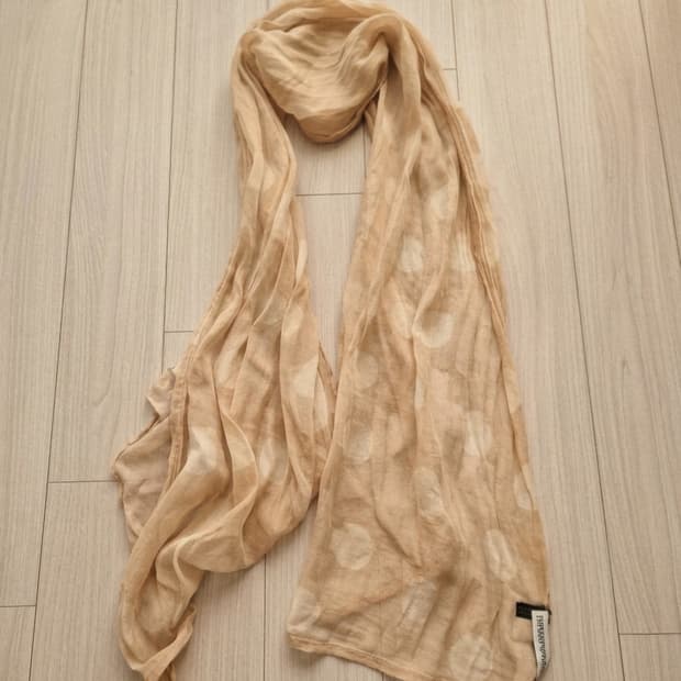 엠포리오 아르마니 실크 혼방 도트 스카프 (베이지)