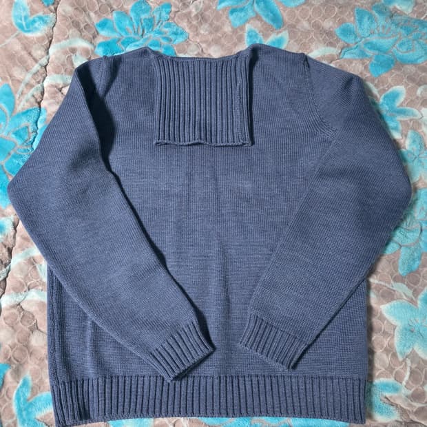 자노네 터틀넥 판매합니다