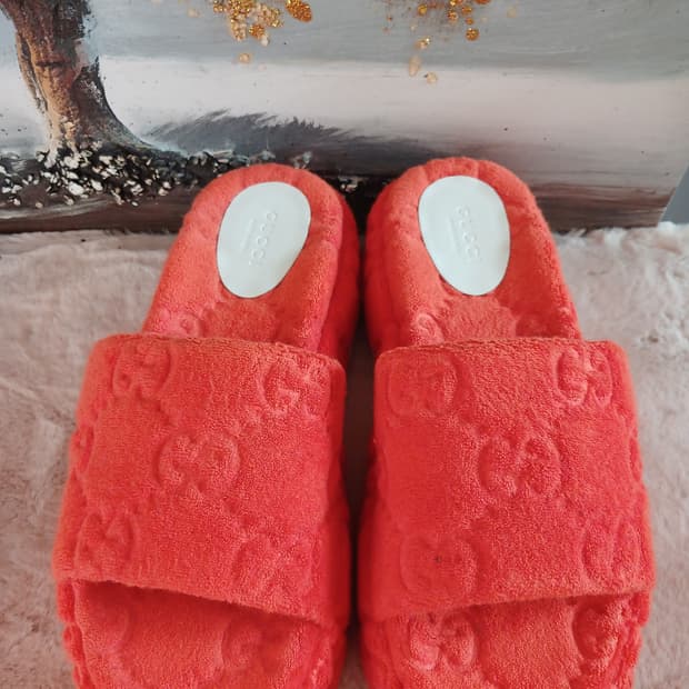 정품 구찌 여성 슬리퍼 37 사이즈