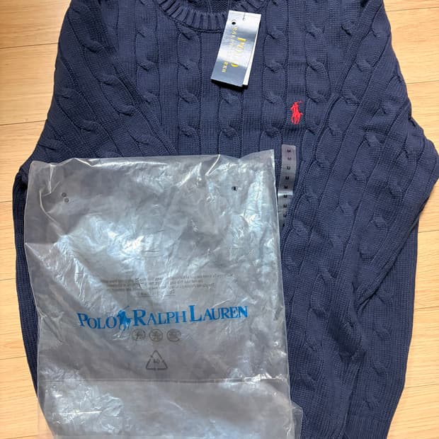 폴로 꽈배기 니트 M (새상품)