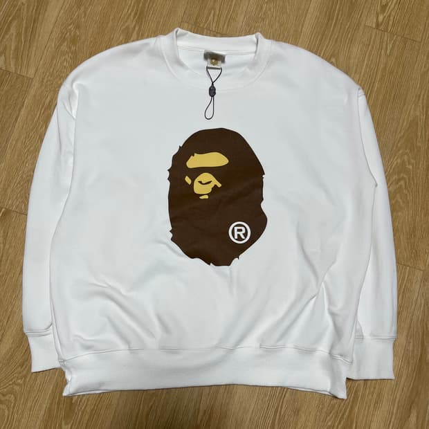 🤍 베이프(BAPE) 화이트 맨투맨 판매 🤍