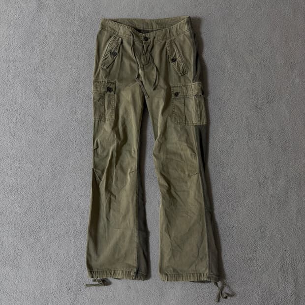 Gimmick cargo pants