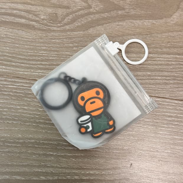 베이프 스타벅스 키링 새제품