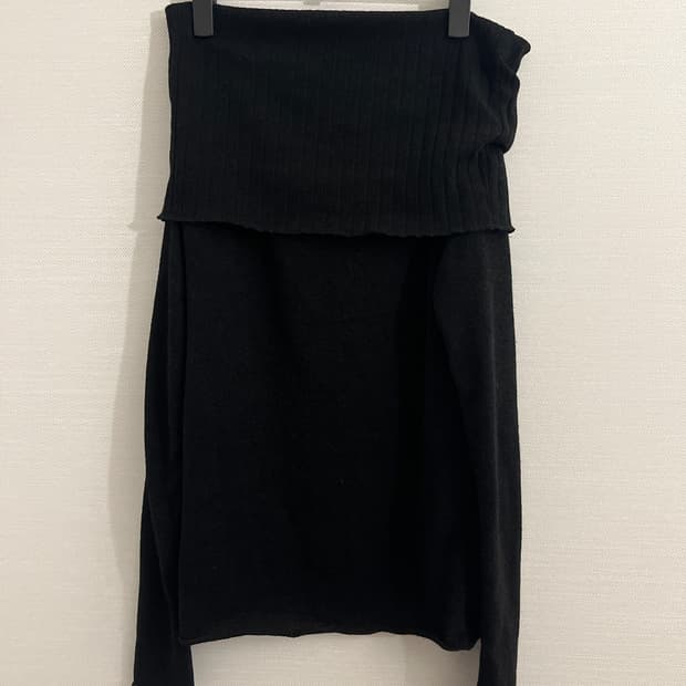 얇은 니트 오프숄더 