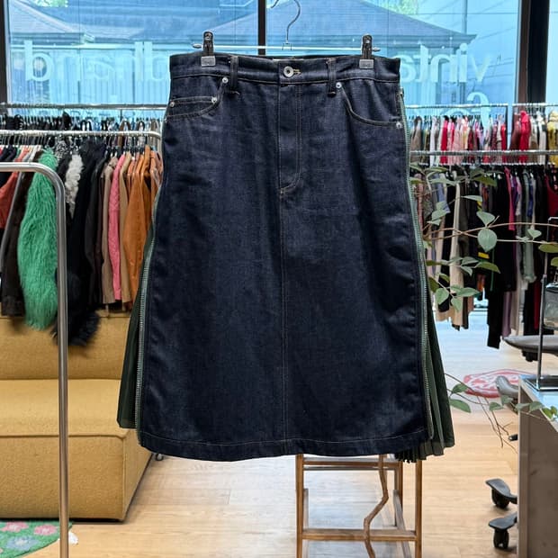 아페쎄 x 사카이 데님 플리츠 스커트 