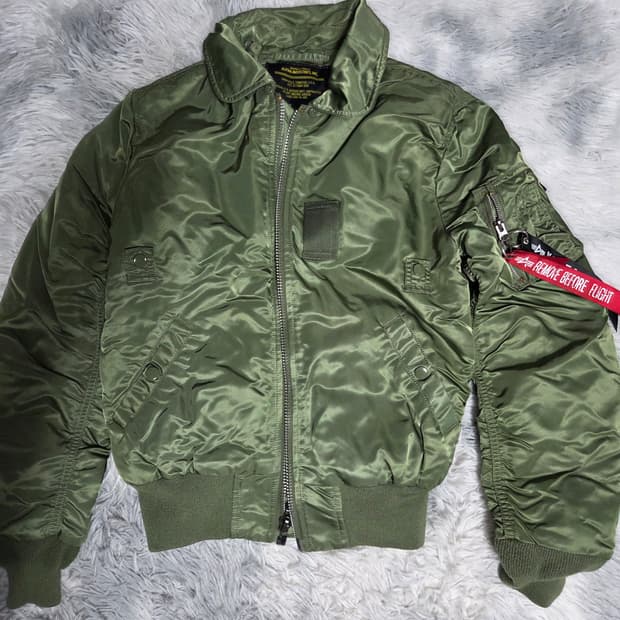 알파인더스트리 MA-1 봄버 자켓 카키