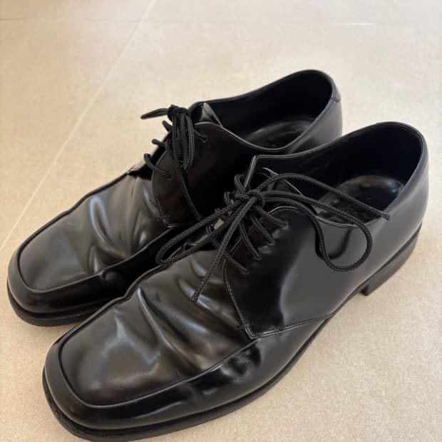 프라다 더비 스퀘어토 uk7 / 260