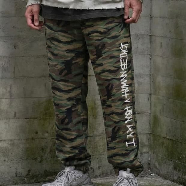 IAmNotAHumanBeing 카모팬츠 s사이즈