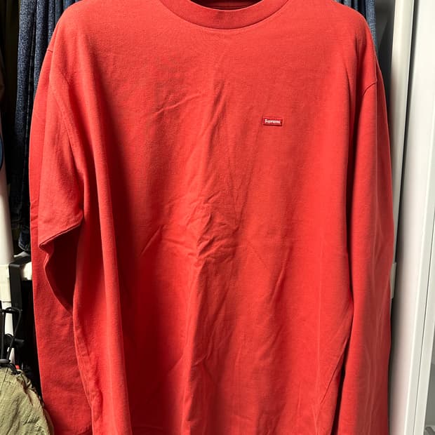 슈프림 스몰 박스 롱슬리브 워시드 레드 - 24SS