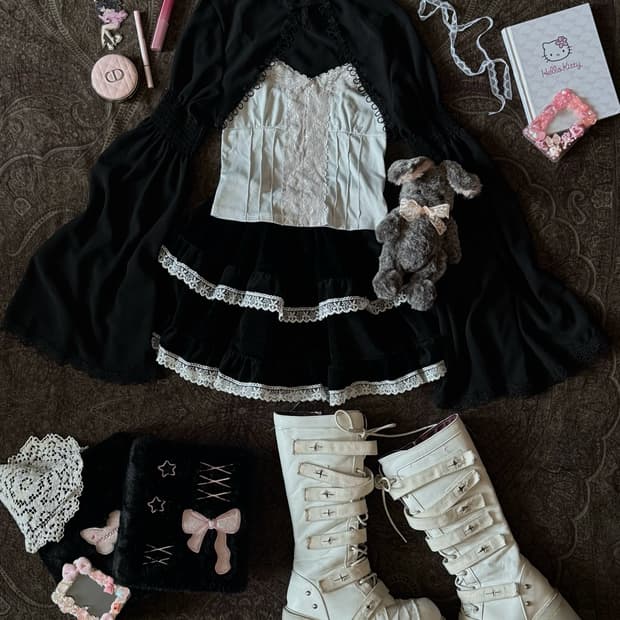 블랙화이트레이스 미니스커트