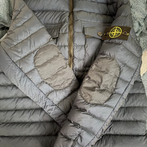스톤 네이비 L 사이즈 경량패딩
