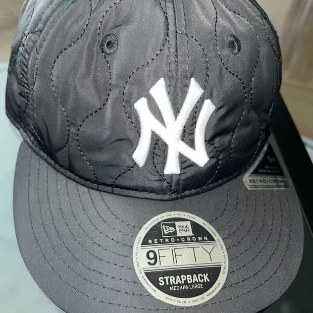 뉴에라 뉴욕양키스 아웃라인 패디드 스트랩백 14440790