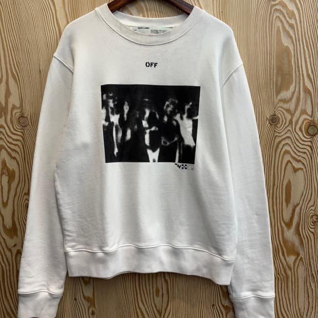 오프화이트 스프레이 페인팅 맨투맨