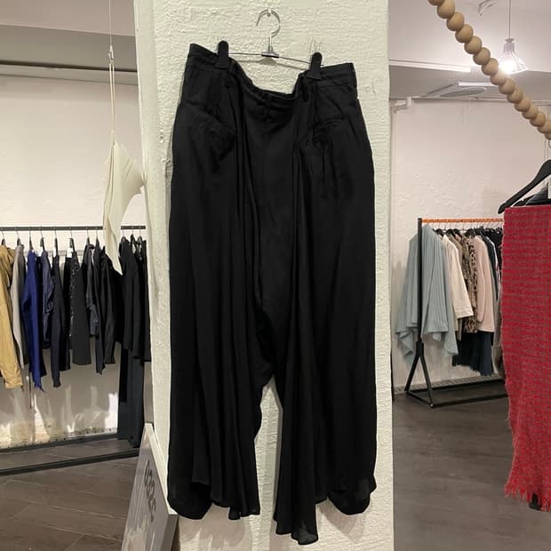 요지야마모토 카라스 팬츠