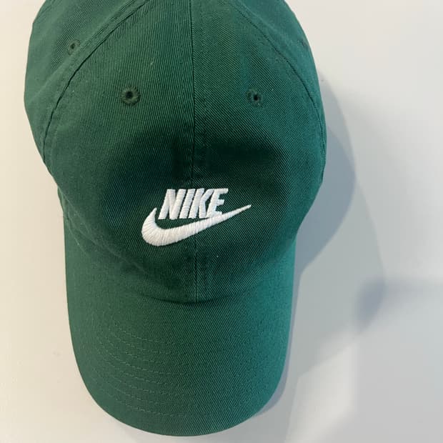 나이키 헤리티지86 퓨추라 볼캡 골지그린